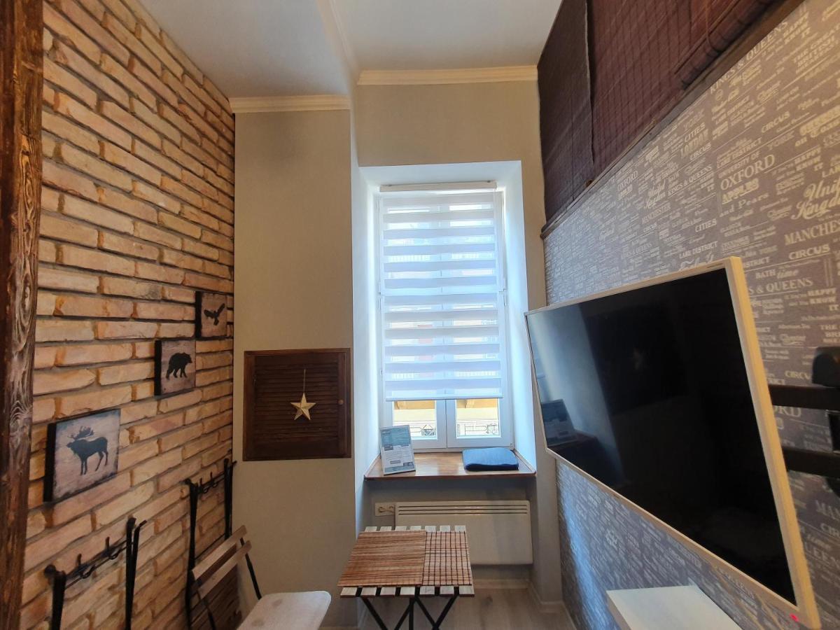 Linden apartment Boedapest Buitenkant foto